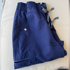 FIGS High Waisted Uman Scrubs